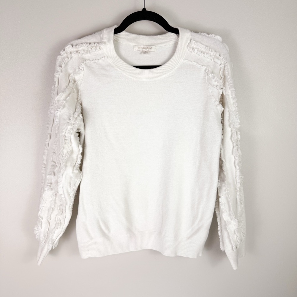 Sweaterland White Fringe Sleeve Sweater Women’s M Textured Knit Pullover Boho